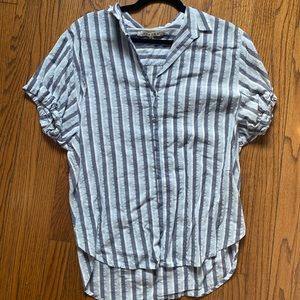 Xirena casual striped shorts sleeved button down